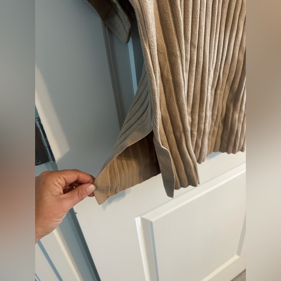 Tan Ribbed Sweater Set - Picture 3 of 4